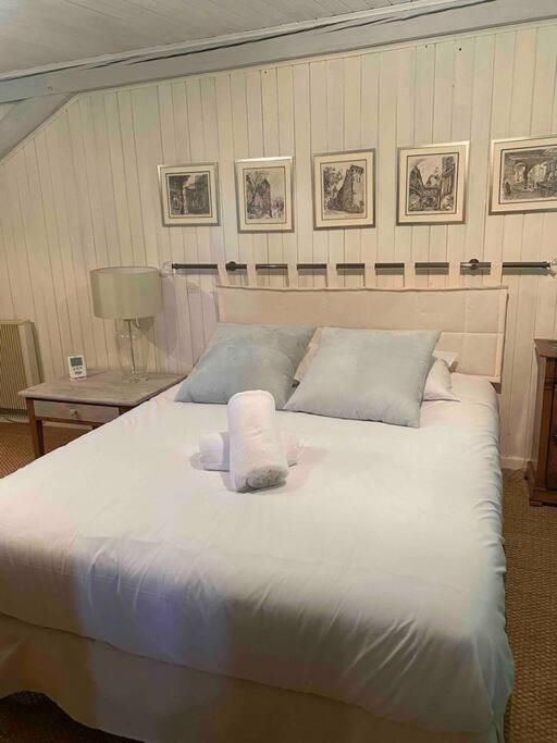 Le Majestueux Dans Le Centre Historique Apartment รีควีร์ ภายนอก รูปภาพ