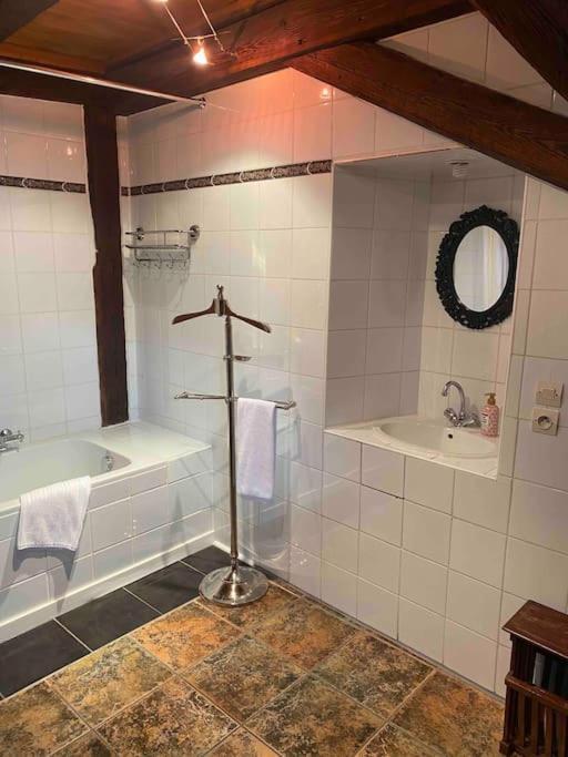 Le Majestueux Dans Le Centre Historique Apartment รีควีร์ ภายนอก รูปภาพ